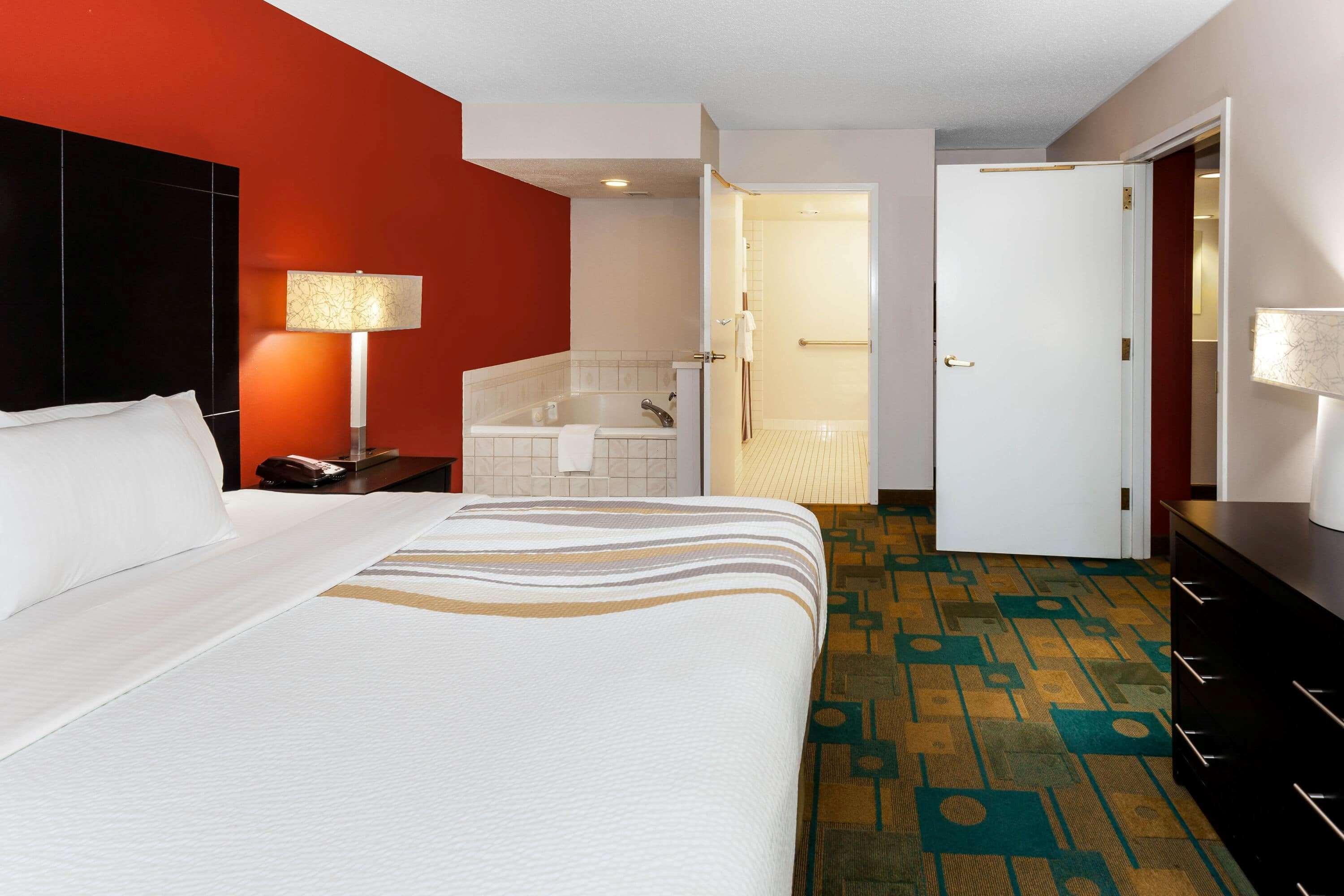 La Quinta By Wyndham Milwaukee Bayshore Area Glendale Bagian luar foto