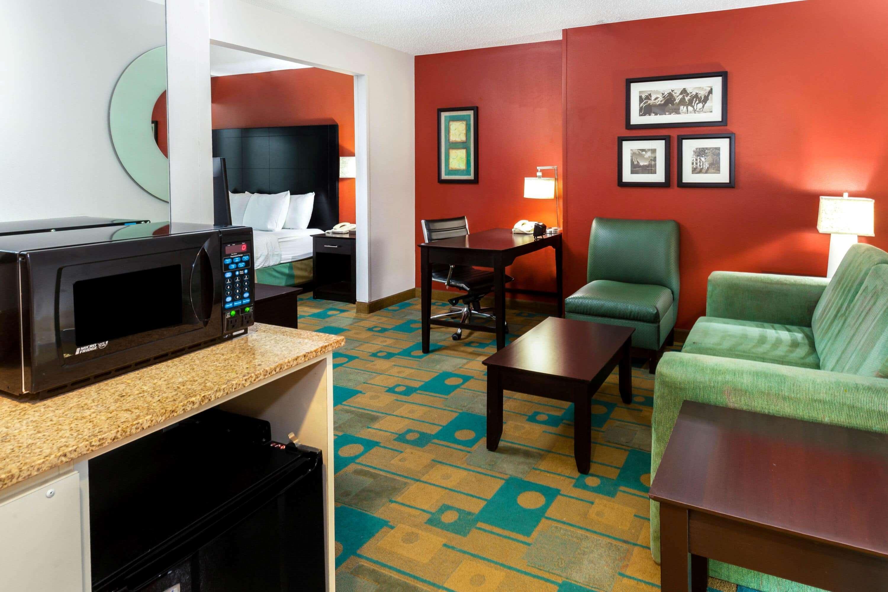 La Quinta By Wyndham Milwaukee Bayshore Area Glendale Bagian luar foto
