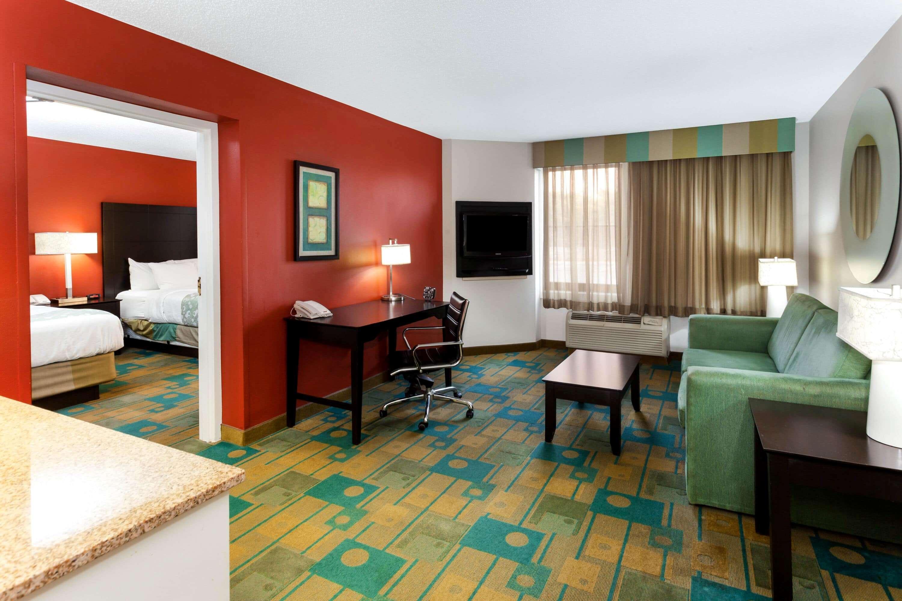 La Quinta By Wyndham Milwaukee Bayshore Area Glendale Bagian luar foto