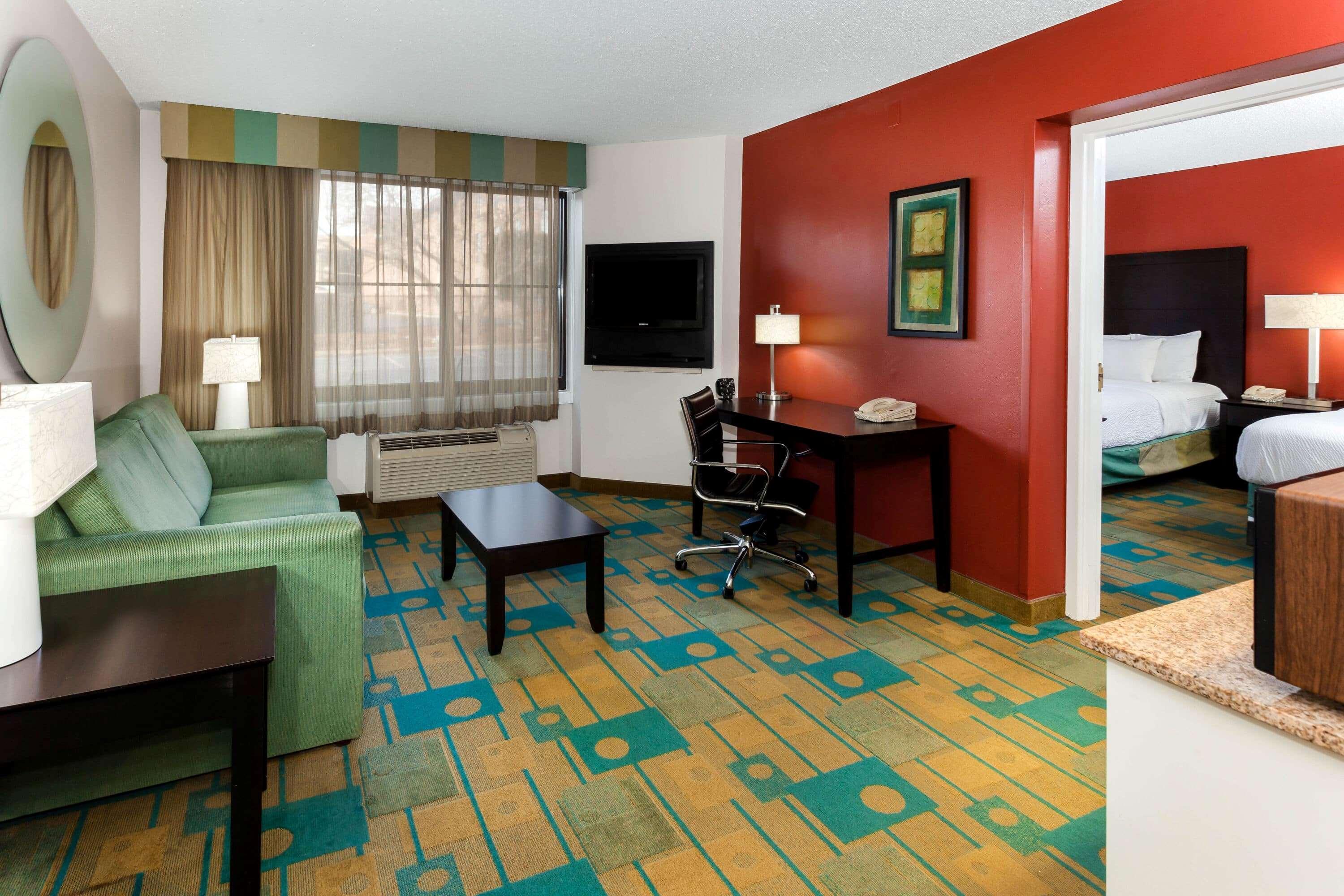 La Quinta By Wyndham Milwaukee Bayshore Area Glendale Bagian luar foto